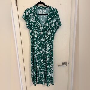 Adrianna Papell Women's Flutter Sleeve Printed Midi Dress Medium